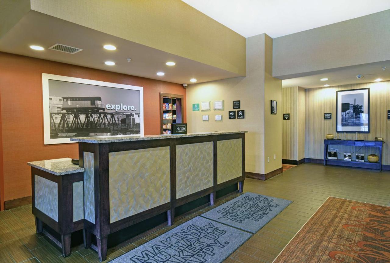 Hampton Inn Beloit Ngoại thất bức ảnh