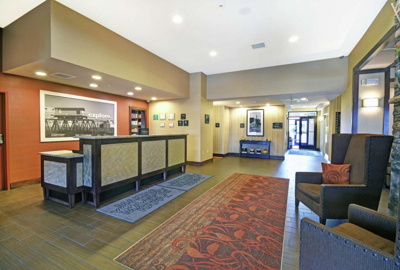 Hampton Inn Beloit Ngoại thất bức ảnh