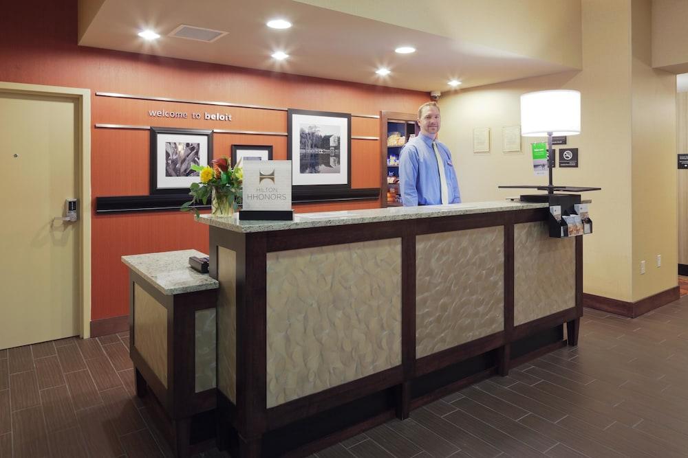 Hampton Inn Beloit Ngoại thất bức ảnh